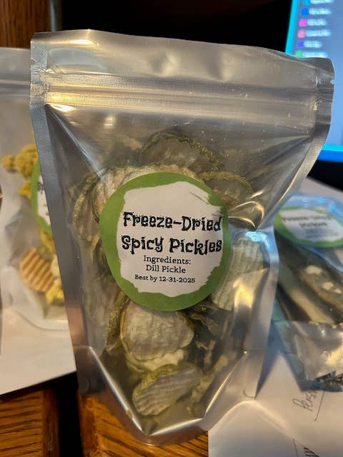 FREEZE DRIED SPICY PICKLE